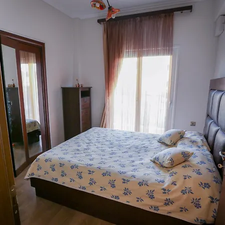 Deluxe Family In The City Center Apartman