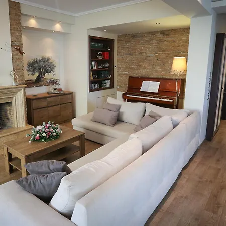 Deluxe Family In The City Center Apartman *